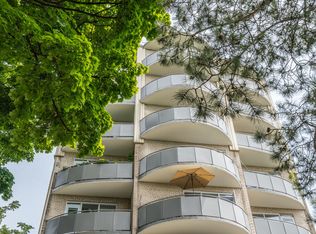 109 Indian Rd #50097A-404, Toronto, ON M6R2V5