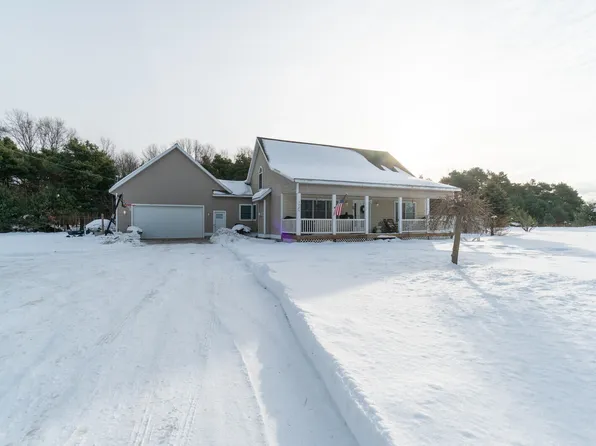 3224 Holton Rd, Twin Lake, MI 49457