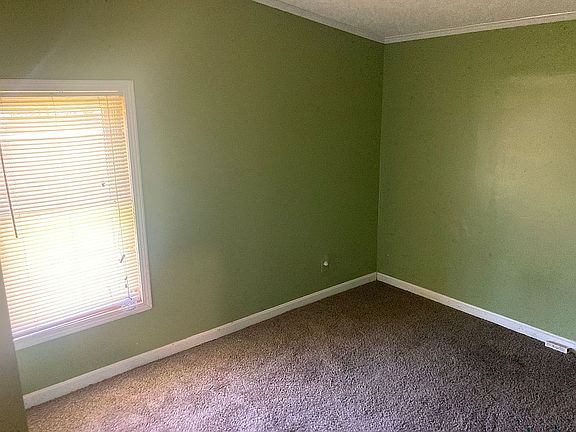 5th image of 808 Lawrence St