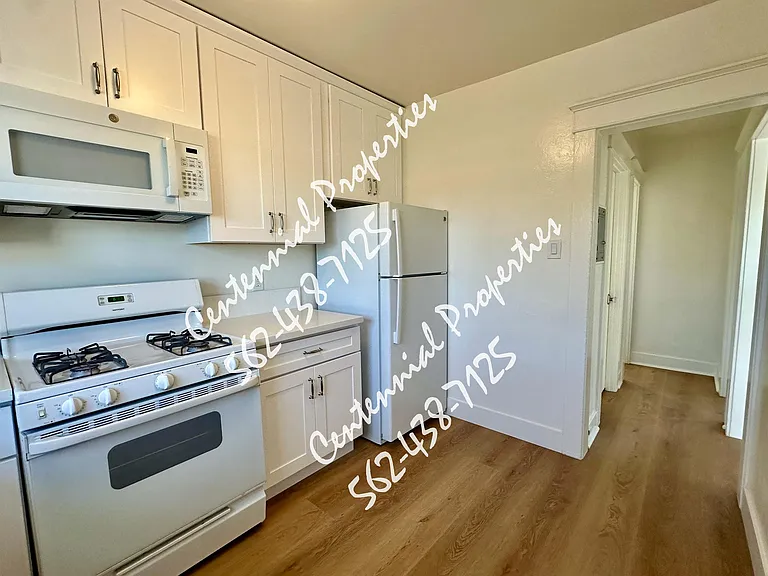 383 Gladys Ave #B — Photo 7