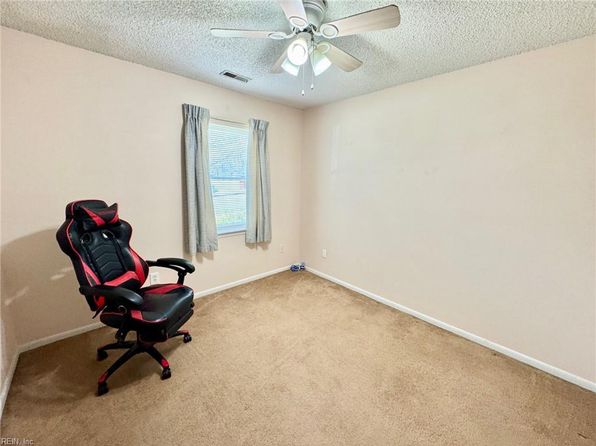 1552 Forest Cove Dr, Chesapeake, VA 23323