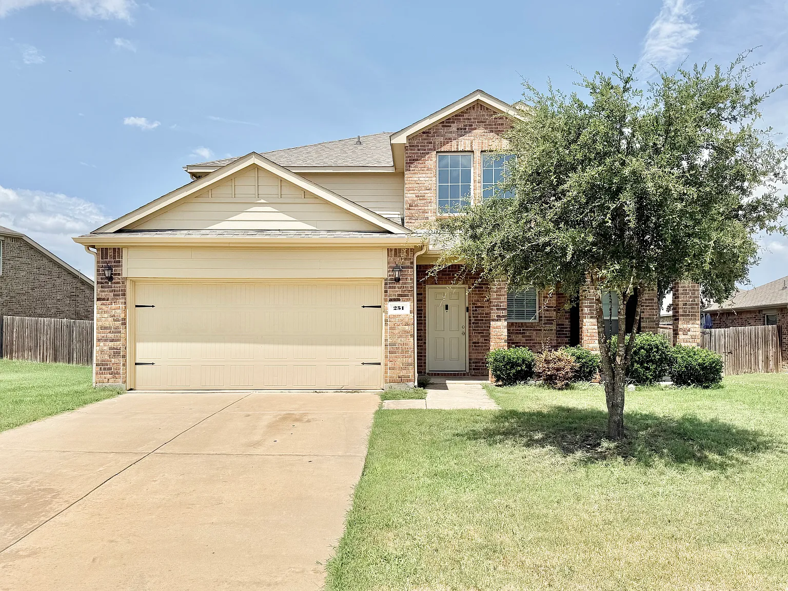 5 bed, 2619 sqft, $2,495 — Photo 1