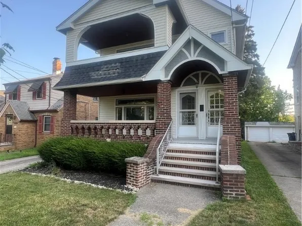 15316 Lydian Ave, Cleveland, OH 44111