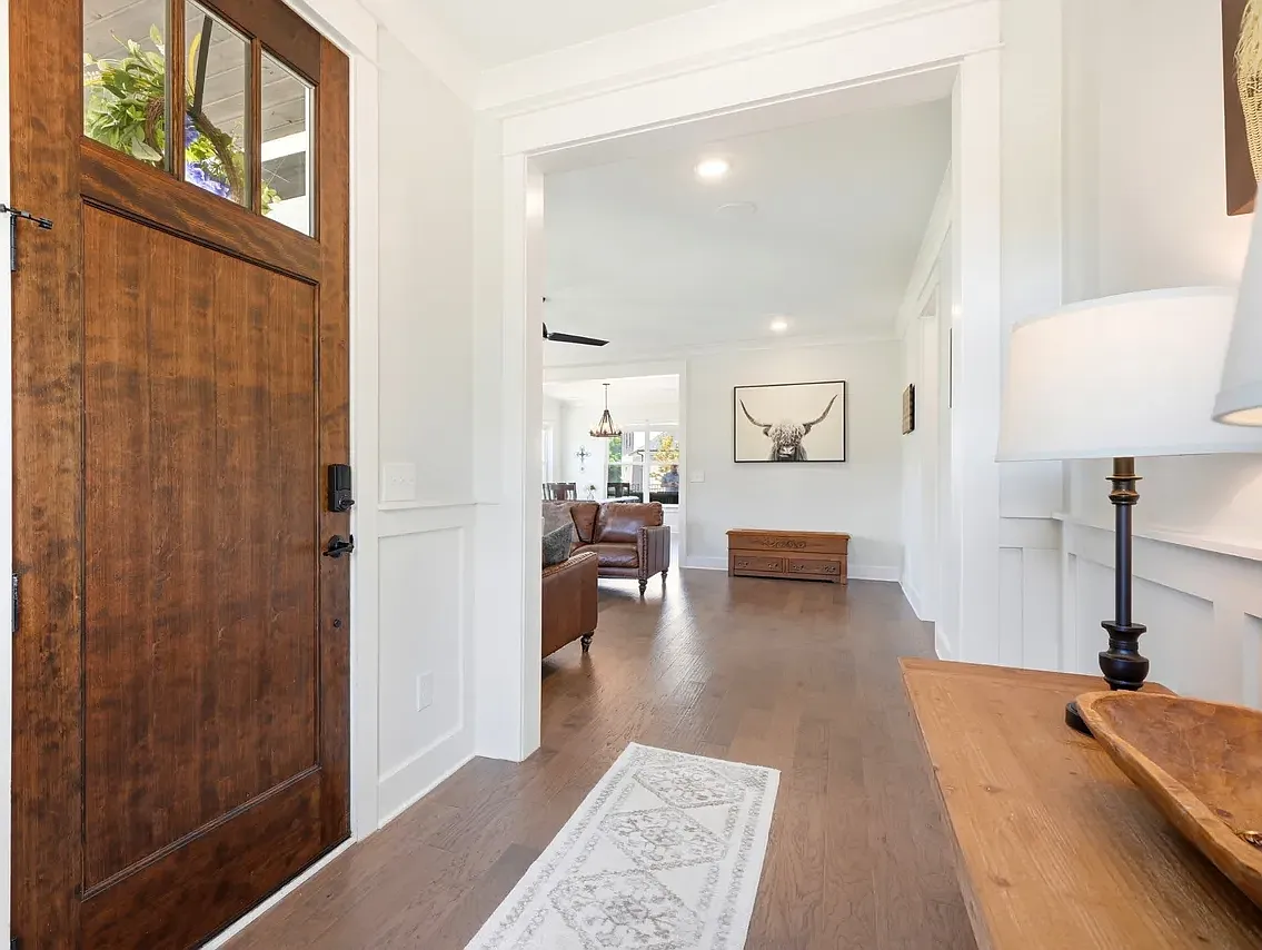 4 bed, 3.5 bath, 3366 sqft, $4,725 — Photo 4