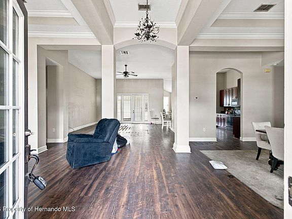 3rd image of 5598 Thorngrove Way