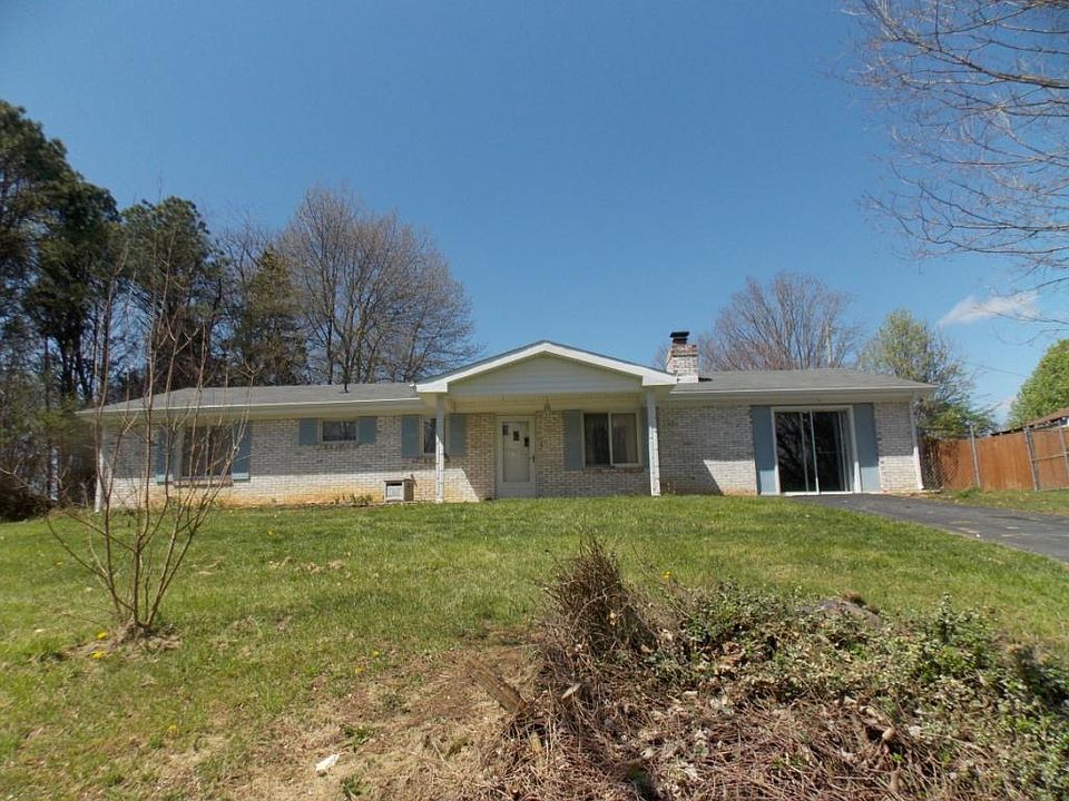 1st image of 24400 Briscoe Dr