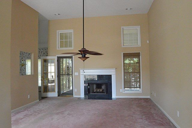 2nd image of 124 Horseshoe Bend Ct