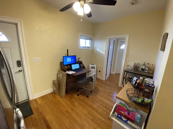 (undisclosed Address), Somerville, MA 02145