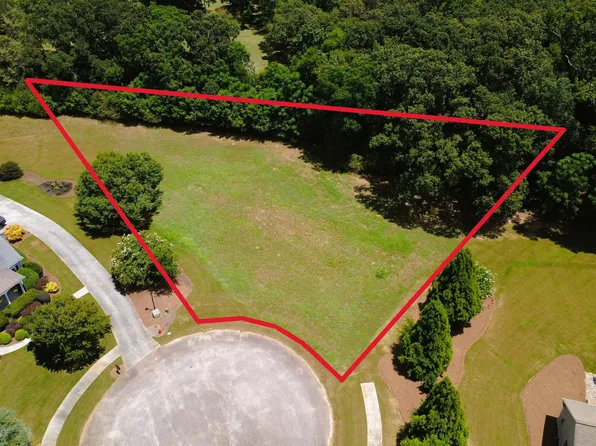 1011 Boxwood Pl, Madison, GA 30650