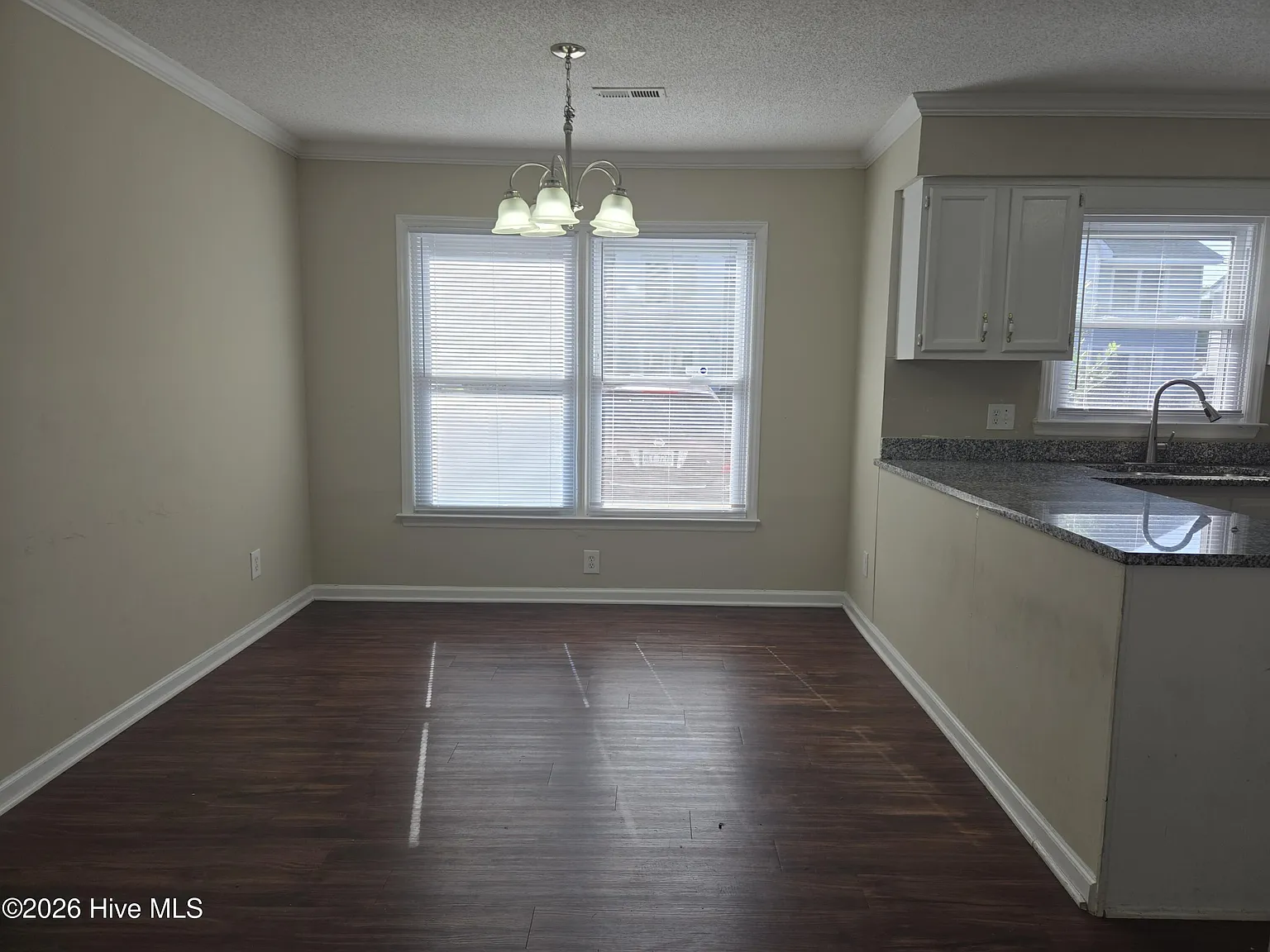 2 bed, 2.0 bath, 1255 sqft, $1,300 — Photo 2