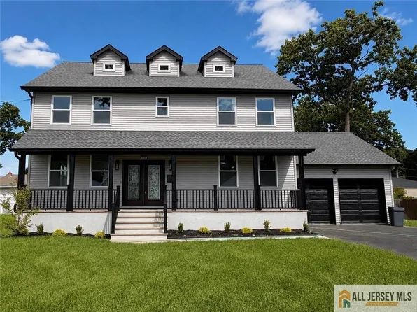 77 Elm St, Spotswood, NJ 08884