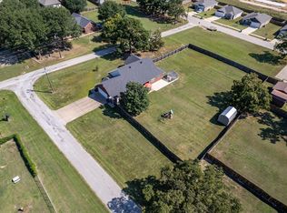 22206 Ellis Dr, Chandler, TX 75758