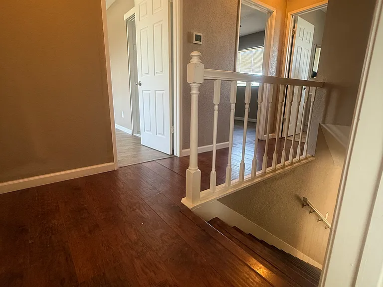 1354 Elwood St — Photo 21