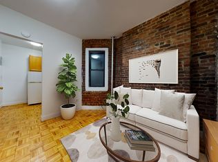 405 W 50th St APT 3D, New York, NY 10019