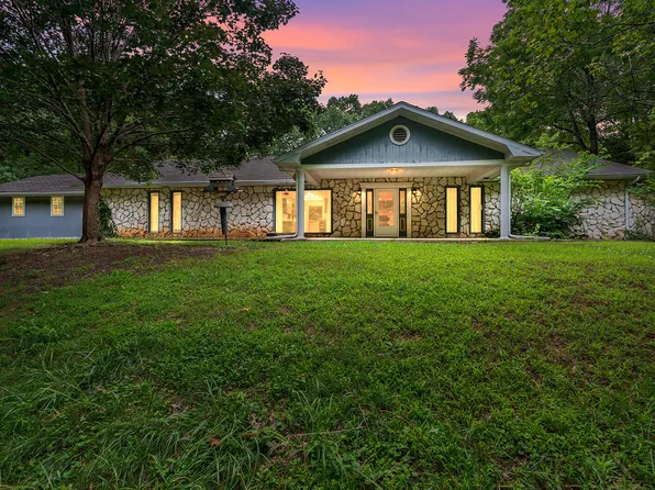 612 Stoneshire Drive, Highlandville, MO 65669