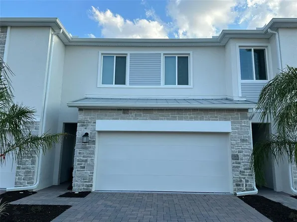 225 Bogey Dr, Davenport, FL 33896