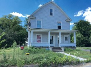 30 Peck Ave, Glens Falls, NY 12801