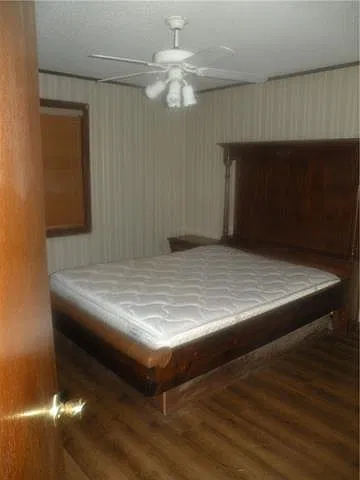 3 bed, 1.5 bath, 1500 sqft, $1,350 — Photo 3