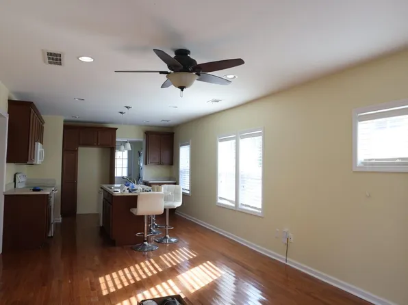 23448 Hoover Ave, Hazel Park, MI 48030