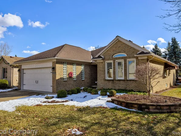 15924 Easygoer Ct, Clinton Township, MI 48035