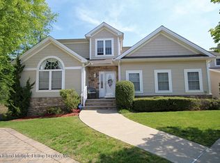 60 Tiller Ct, Staten Island, NY