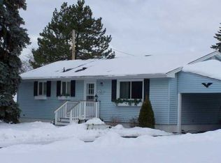 68 Sandbury Dr, Pittsford, NY 14534