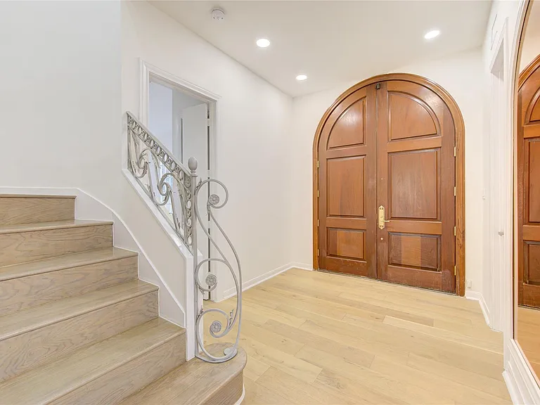 50 Saddlebrook Ln — Photo 5