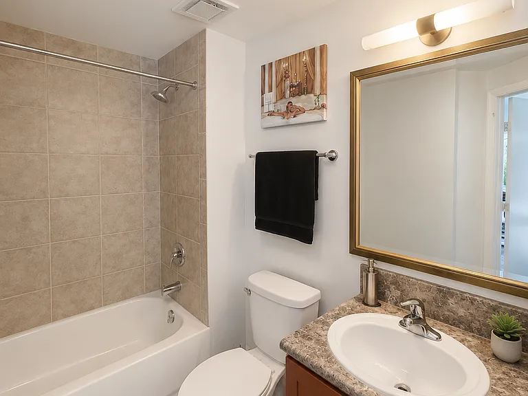 455 NE 25th St #806 — Photo 12