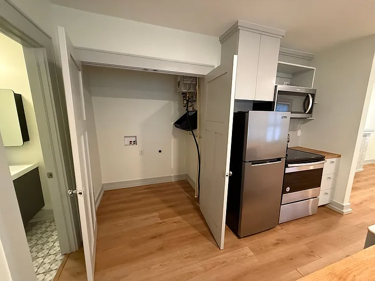 1203 Military Ct — Photo 21