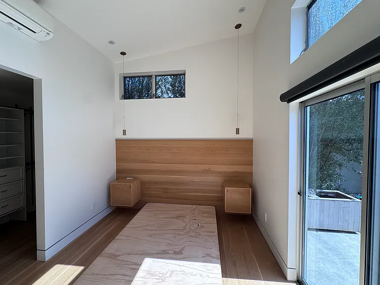 634 E Fairview Blvd — Photo 11