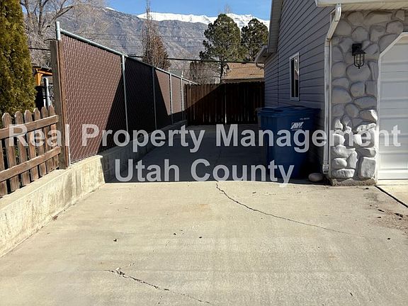 2nd image of 614 N 550th St E