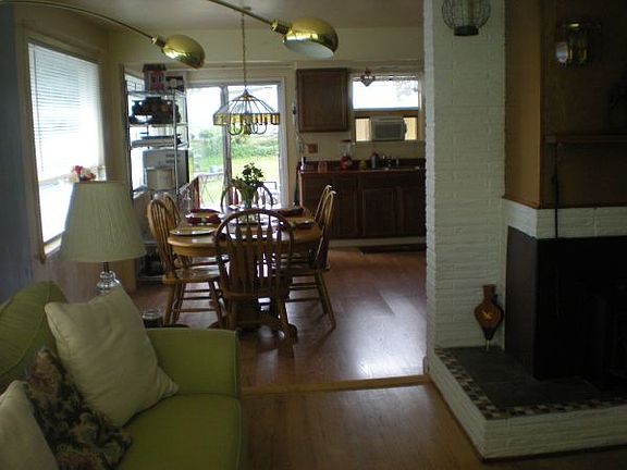 4th image of 1504 Kitsap Dr