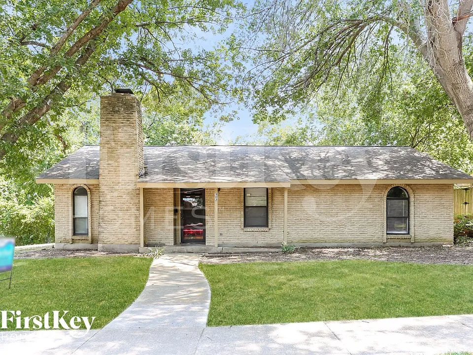 302 Wildbriar Dr