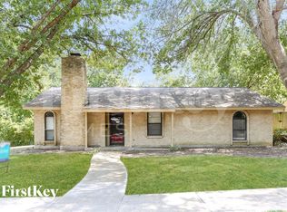 302 Wildbriar Dr, Garland, TX 75043