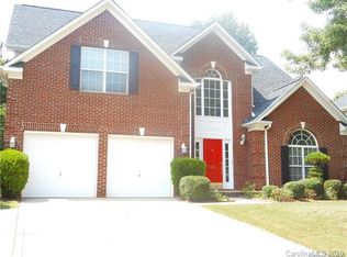 9405 Autumn Applause Dr, Charlotte, NC 28277