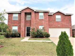 2040 Plains Ct, Grand Prairie, TX 75052