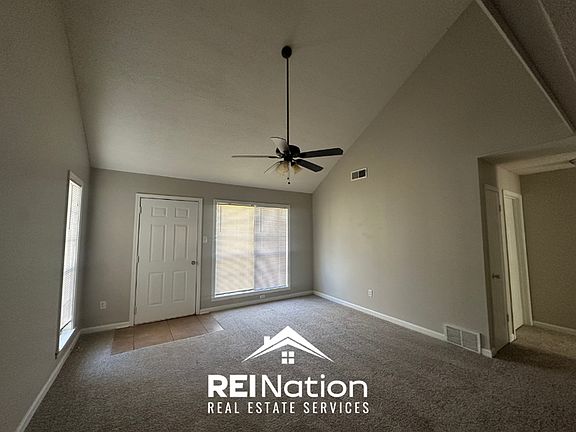 3rd image of 6934 Tobin Dr