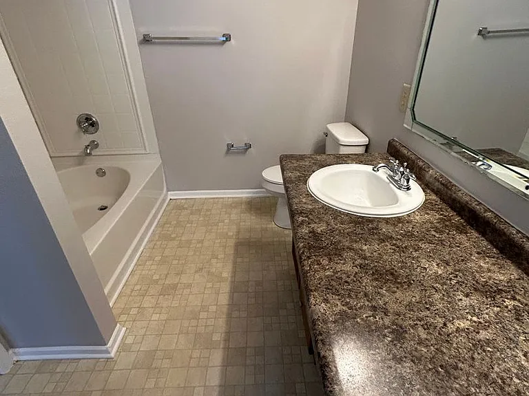 2387 Bridlewood Dr — Photo 20