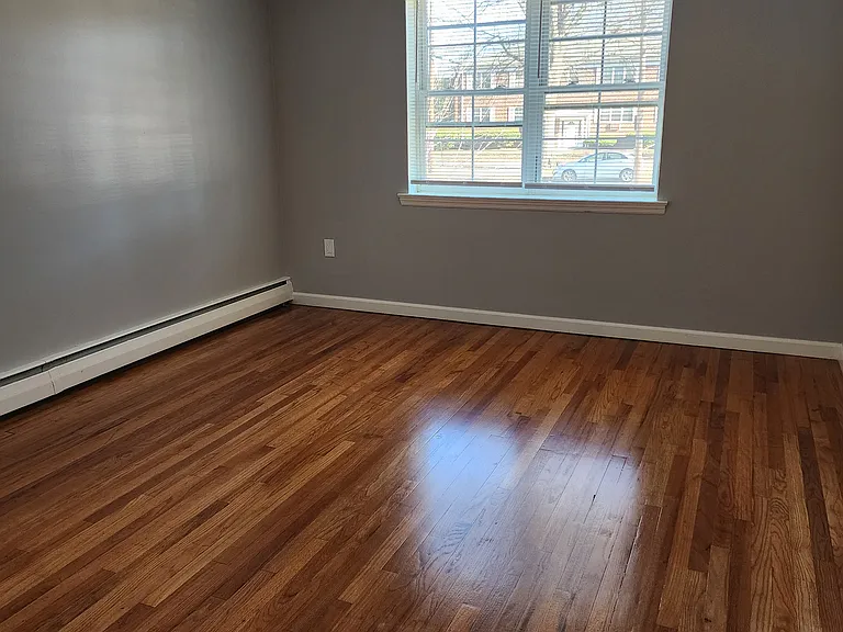 50 Folly Brook Blvd #1 — Photo 3