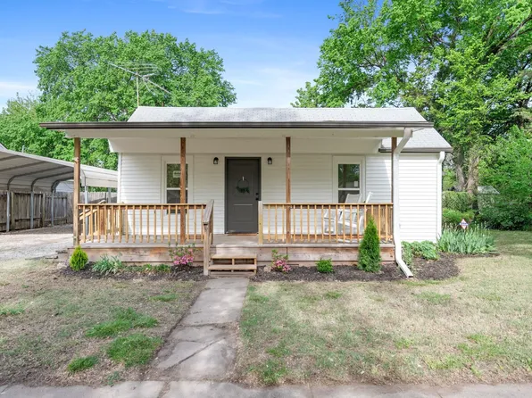 1129 S Bonn St, Wichita, KS 67213
