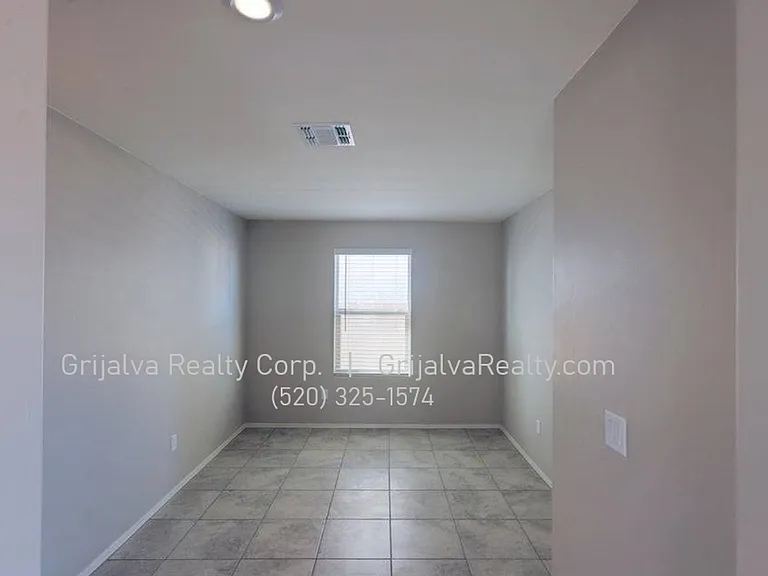 8749 E Pebble Stone Ln — Photo 16
