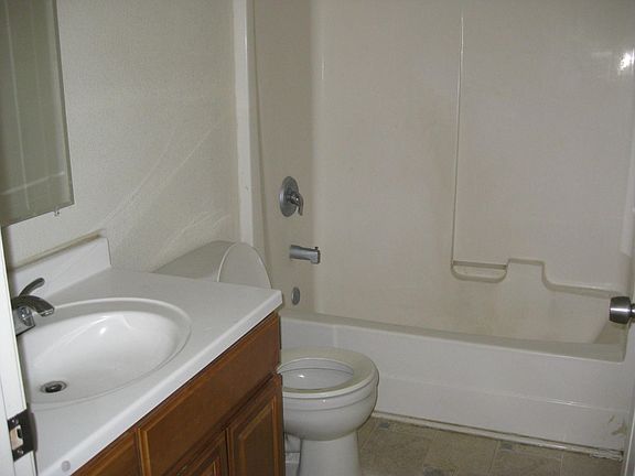 4th image of 15661 39th Ave