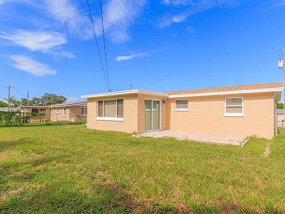 5th image of 12814 Kings Manor Ave #12814