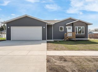 205 Broad St, Alcester, SD 57001