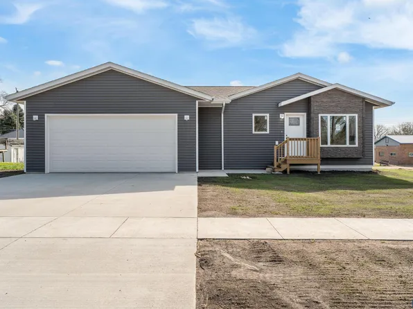 205 Broad St, Alcester, SD 57001