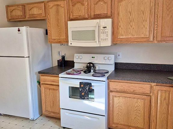3rd image of 25841 Lehner Ct