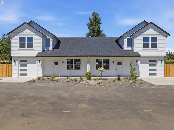 1251 Brown St, Woodburn, OR 97071