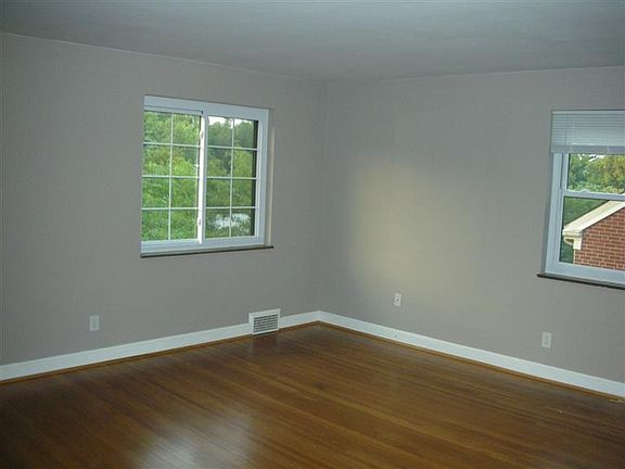 5th image of 2747 McKinley Ave