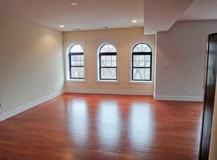 6300 N Rockwell St APT B3, Chicago, IL 60659