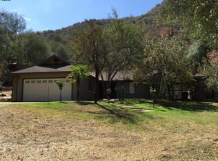 45678 Sierra Dr, Three Rivers, CA 93271